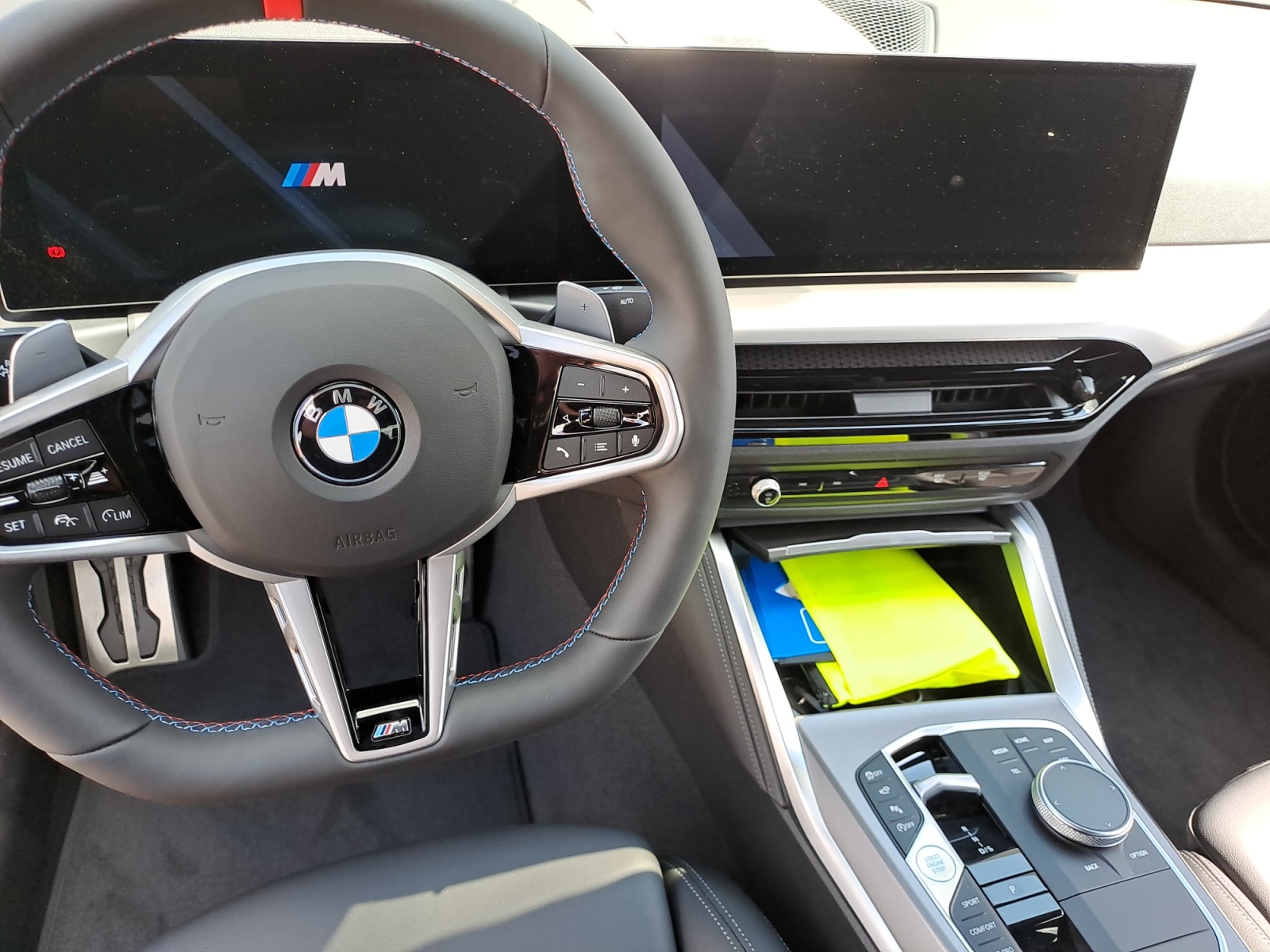 BMW - M240i xDrive Coupé
