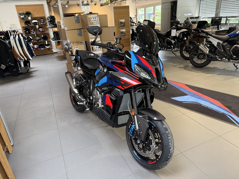 BMW Motorrad - M 1000 XR Competition sofort verfügbar