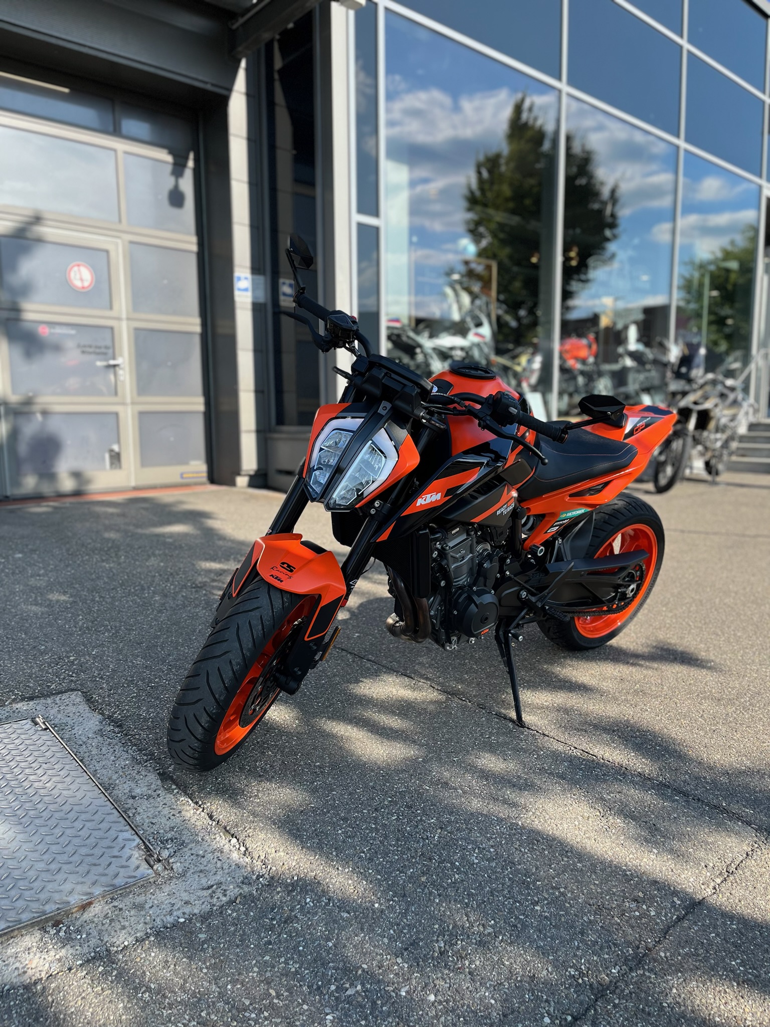 KTM - 890 Duke GP