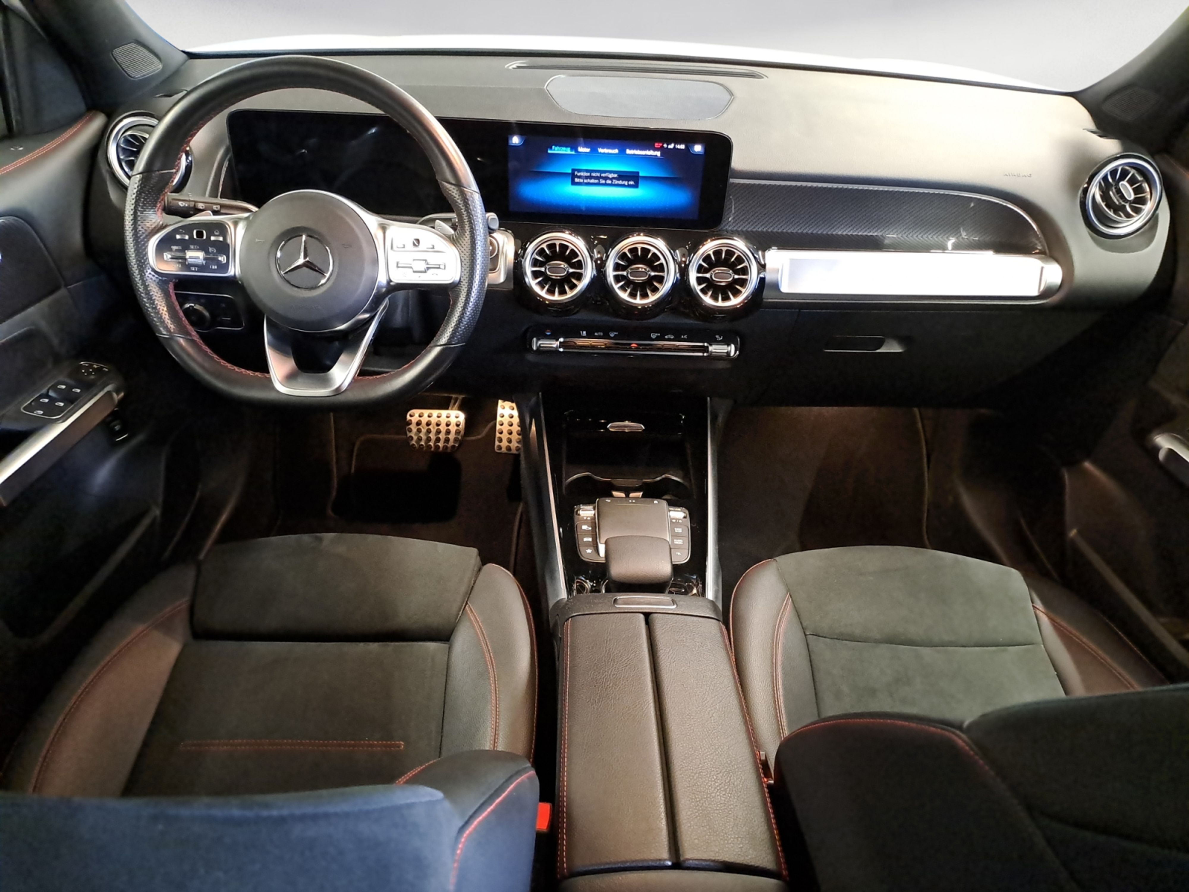 Mercedes-Benz - GLB 200 4MATIC DCT