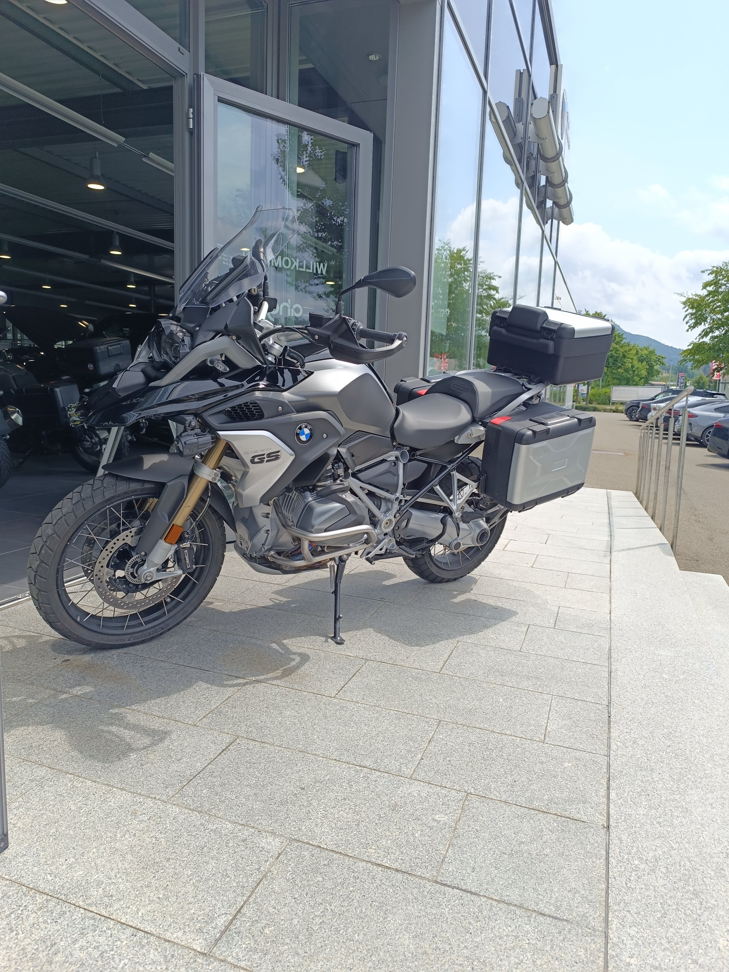 BMW Motorrad - R 1250 GS - mit Werkstieferlegung
