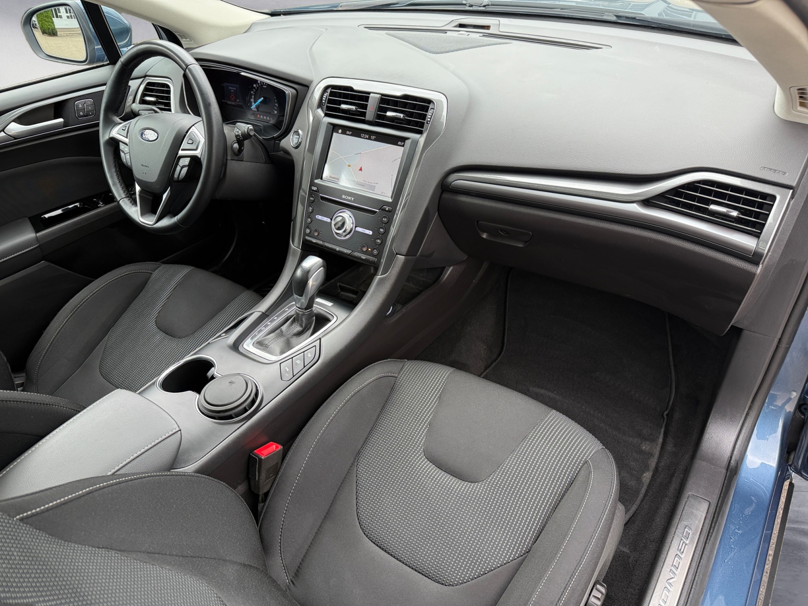 Ford - Mondeo Turnier 2.0 Ti-VCT Hybrid
