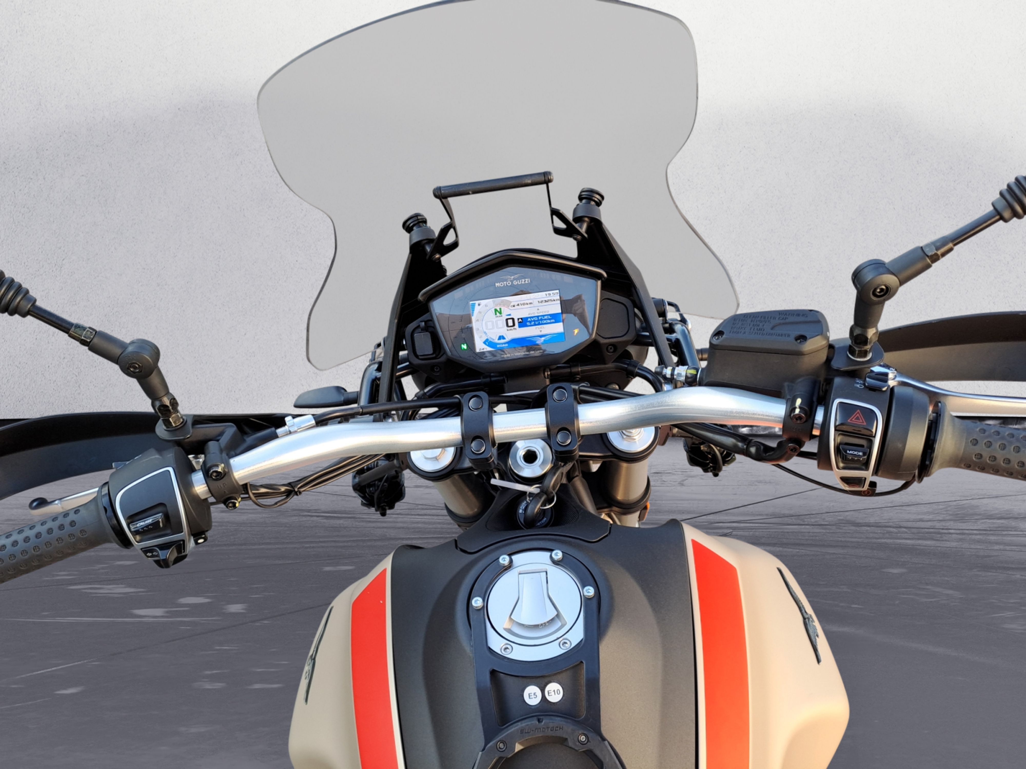 Moto Guzzi - V85 TT Travel