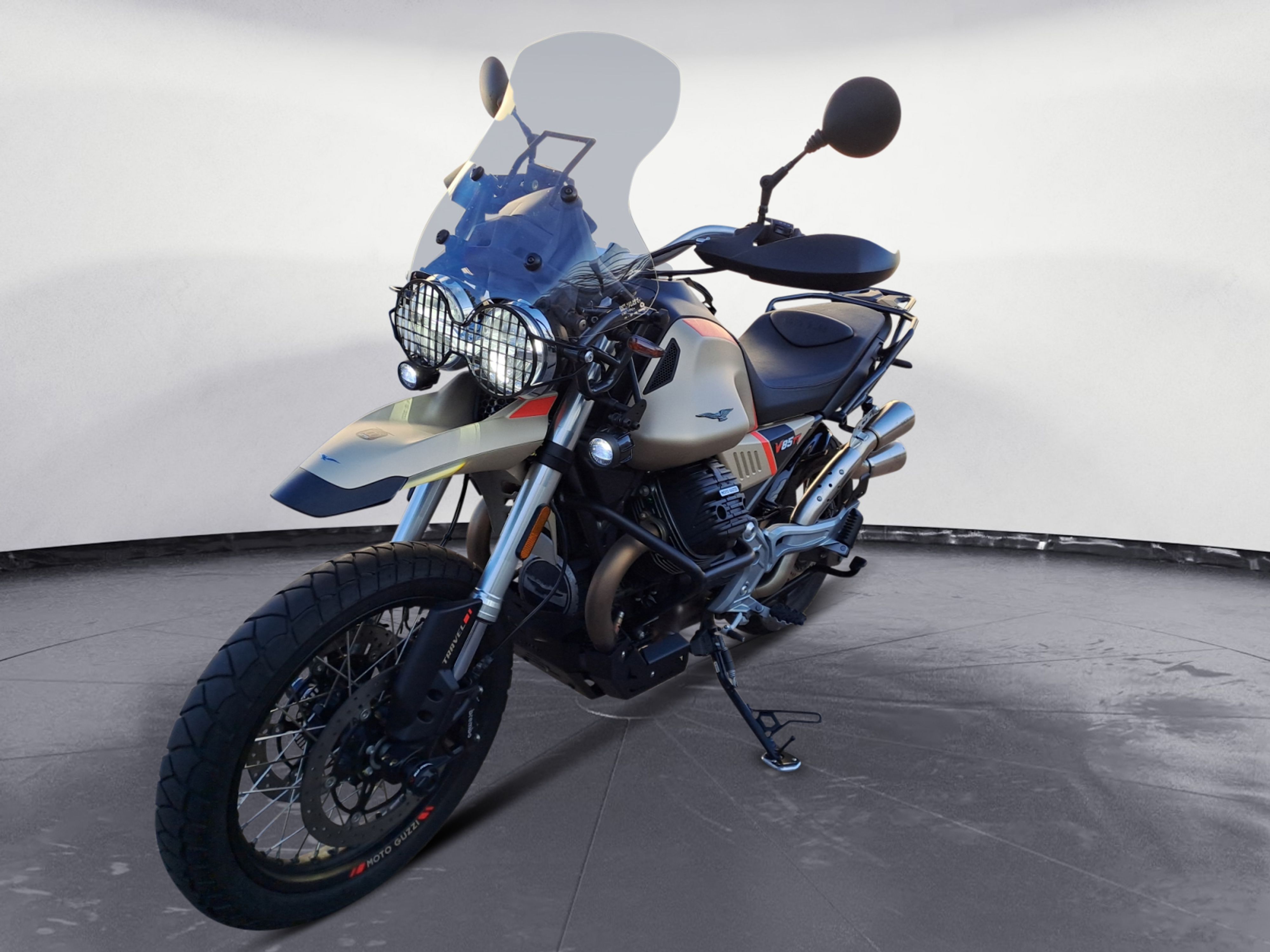 Moto Guzzi - V85 TT Travel