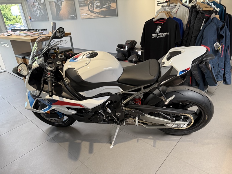 BMW Motorrad - S 1000 RR mit M Paket, Race Paket uvm