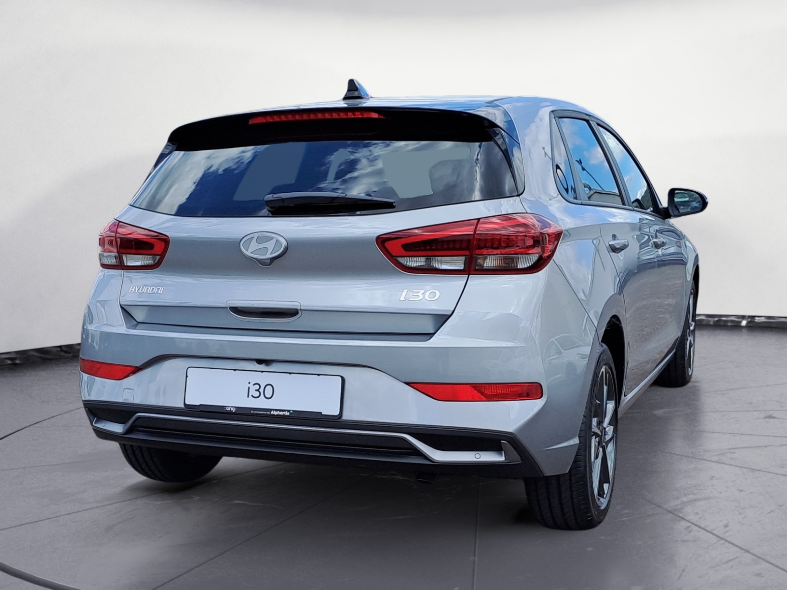 Hyundai - i30 1.5 T-GDI Hybrid Advantage