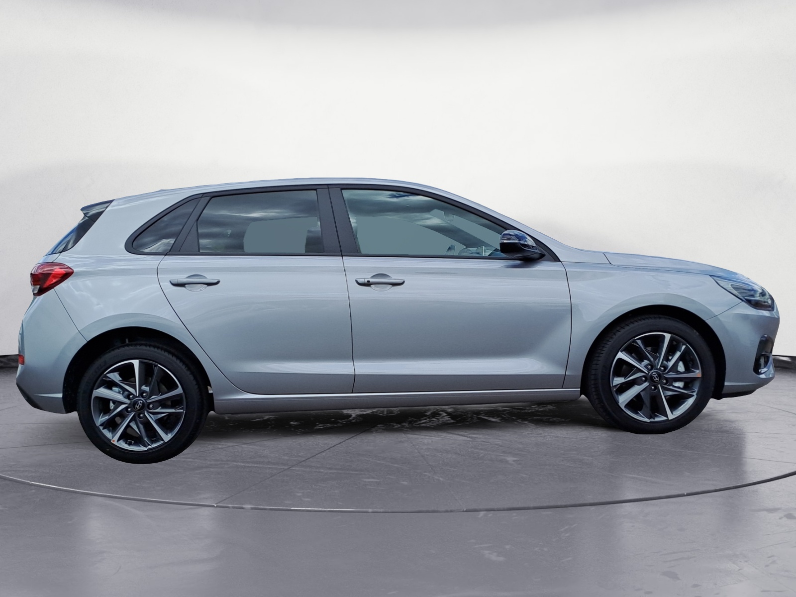 Hyundai - i30 1.5 T-GDI Hybrid Advantage