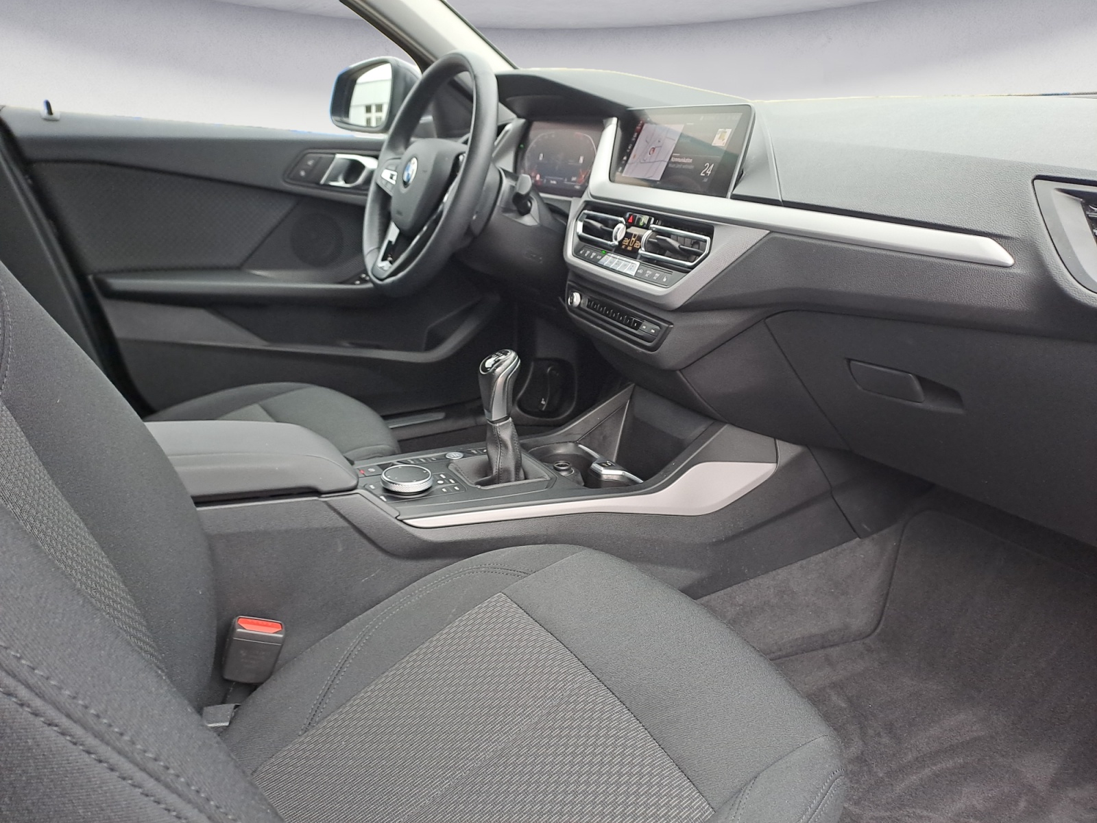 BMW - 118i Advantage