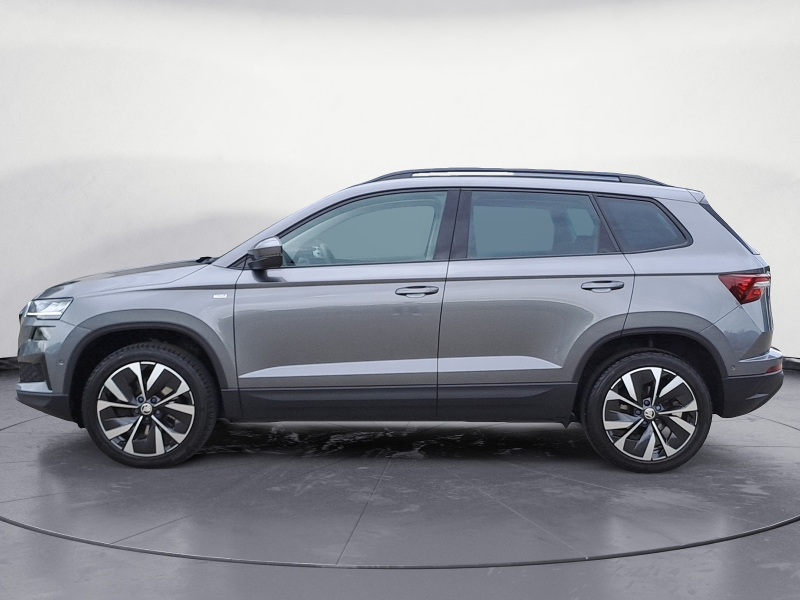 Skoda - Karoq 1.5l TSI DSG TOUR