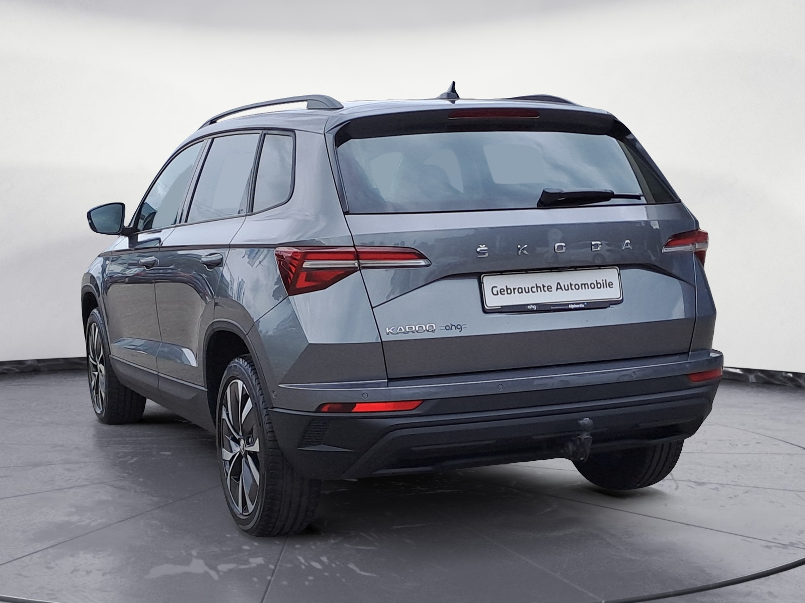 Skoda - Karoq 1.5l TSI DSG TOUR