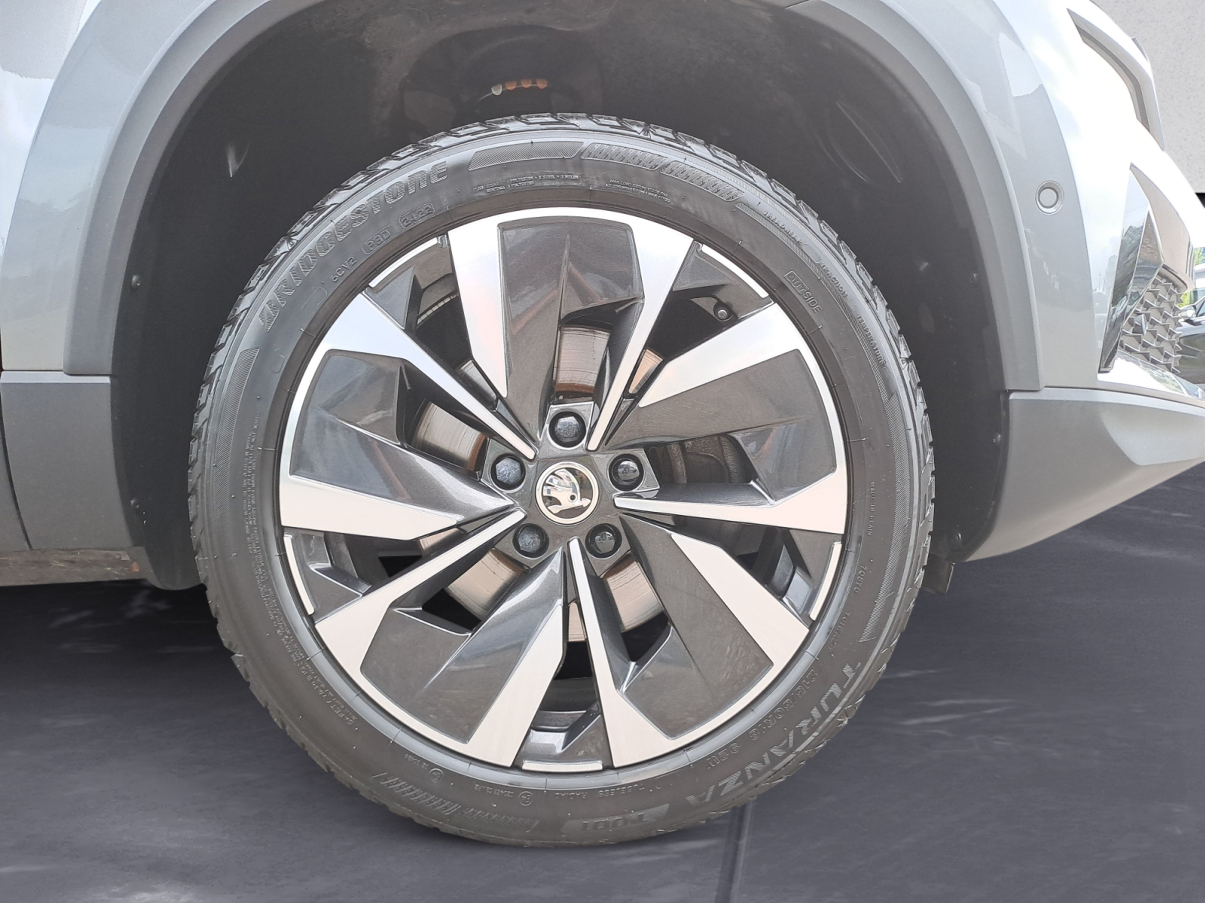 Skoda - Karoq 1.5l TSI DSG TOUR