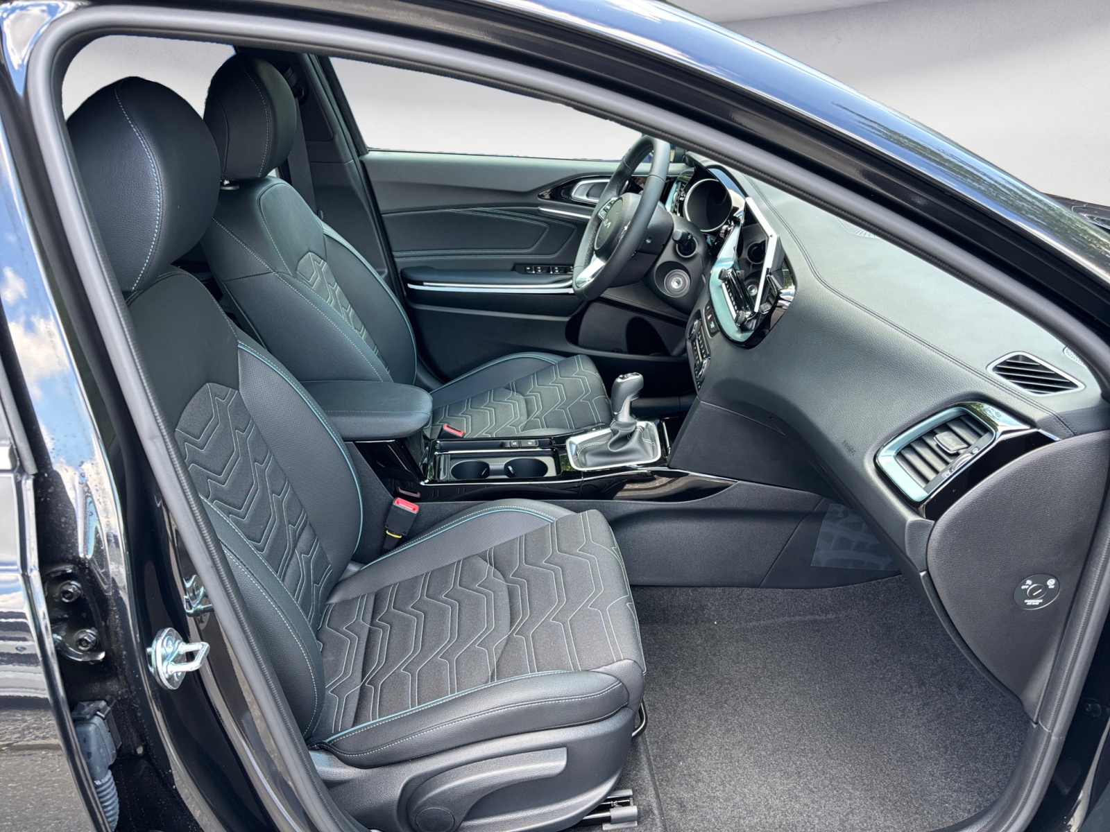 Kia - Cee´d / Ceed 1.5 T-GDI Nightline Edition