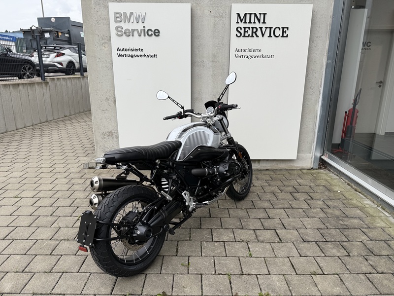 BMW Motorrad - R nineT Scrambler inkl. Seitentasche und Zubehör