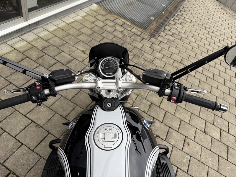 BMW Motorrad - R nineT Scrambler inkl. Seitentasche und Zubehör