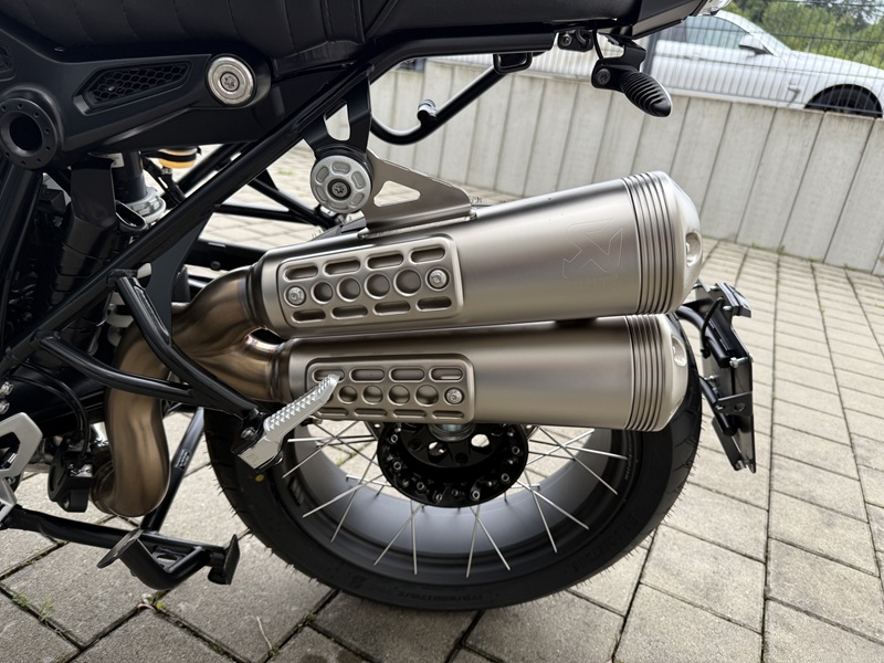 BMW Motorrad - R nineT Scrambler inkl. Seitentasche und Zubehör