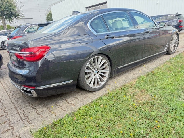 BMW - 750Li xDrive