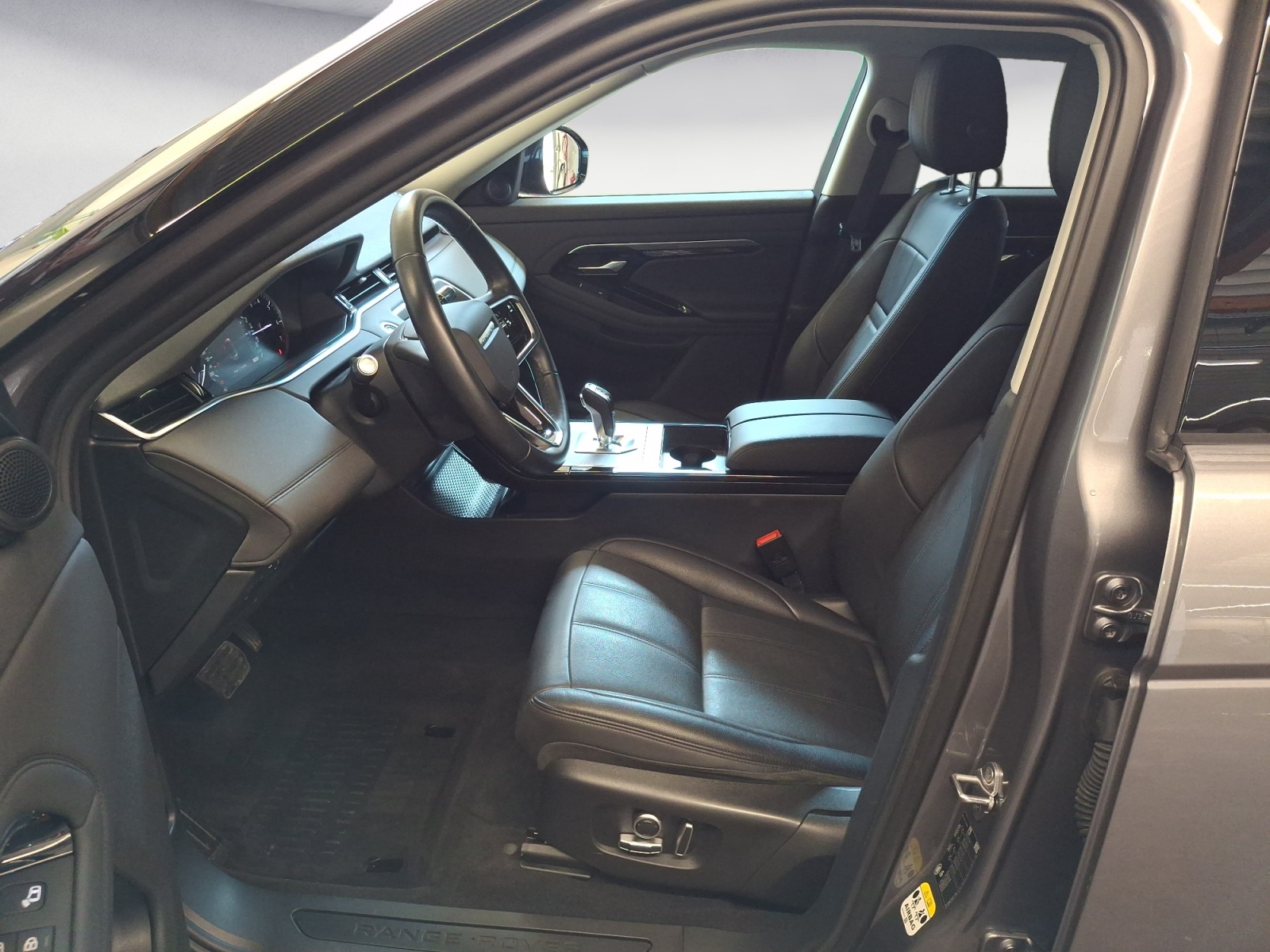 Land Rover - Range Rover Evoque P300e S AWD Automatik