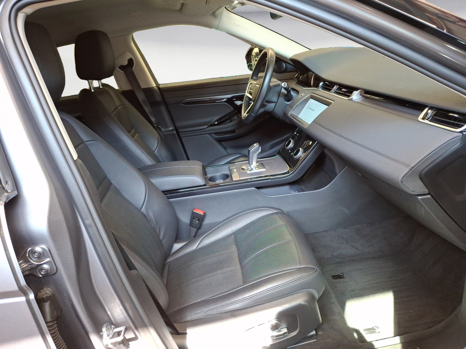 Land Rover - Range Rover Evoque P300e S AWD Automatik