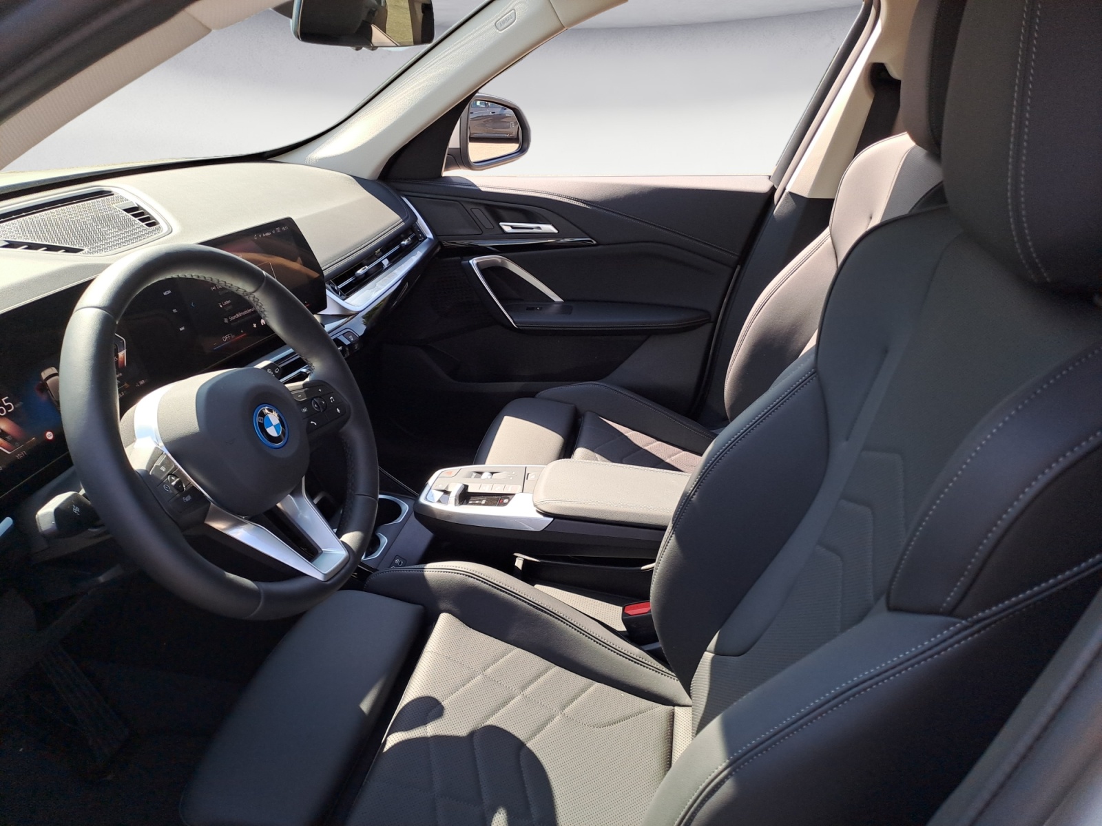BMW - iX1 xDrive30