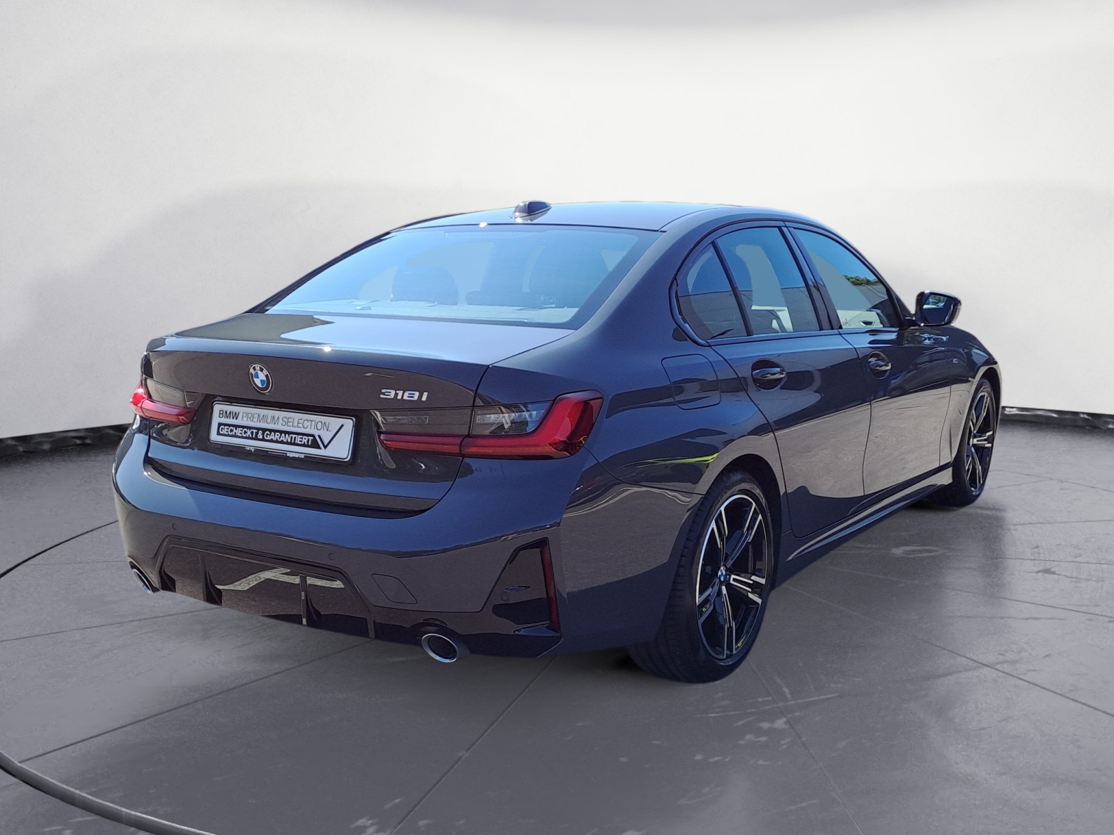 BMW - 318i Aut. Limousine