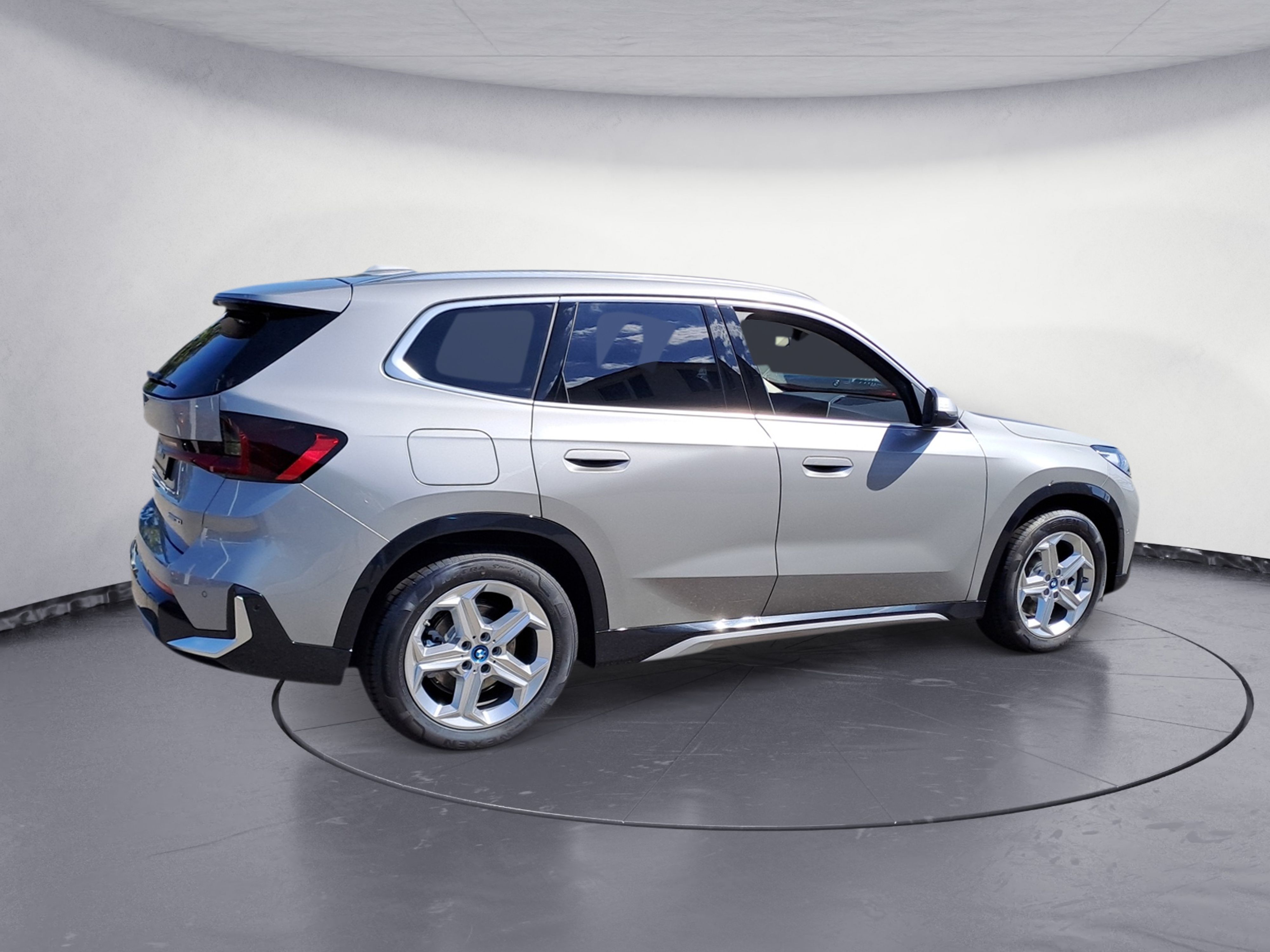 BMW - iX1 xDrive30