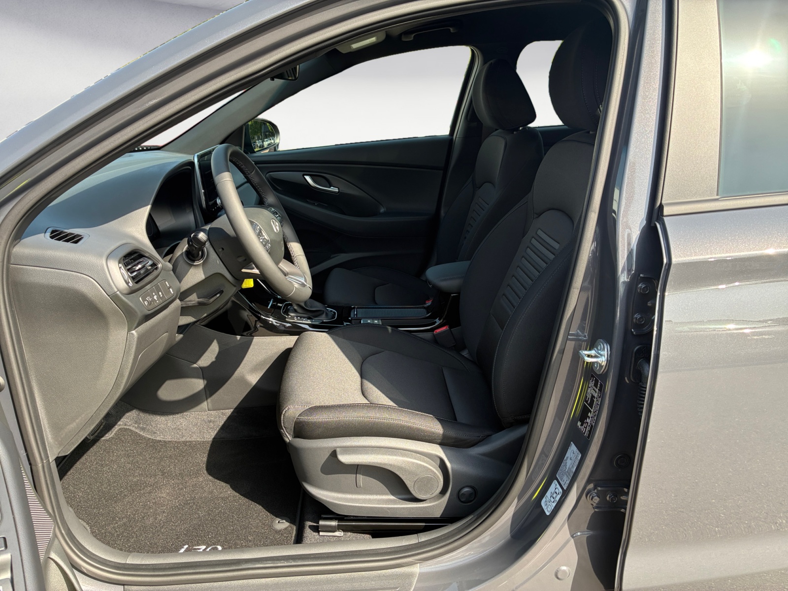 Hyundai - i30 1.5 T-GDI Hybrid Advantage