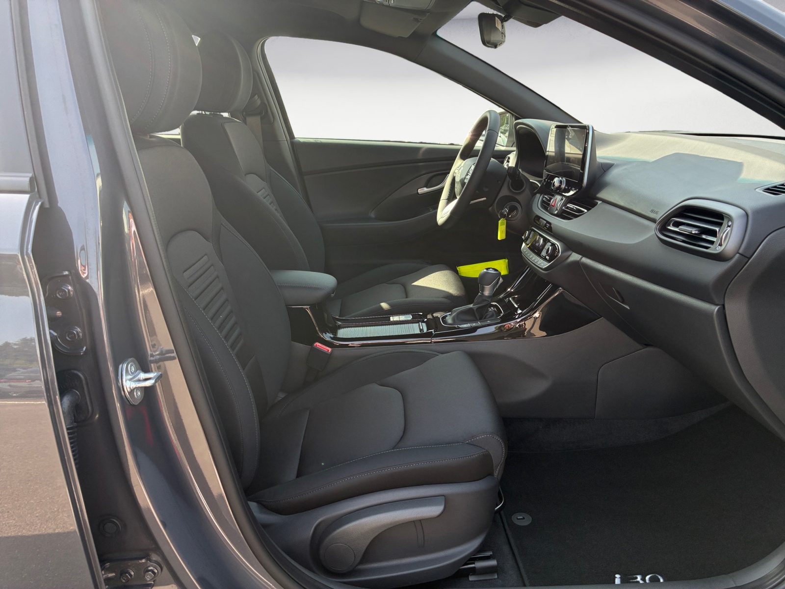 Hyundai - i30 1.5 T-GDI Hybrid Advantage