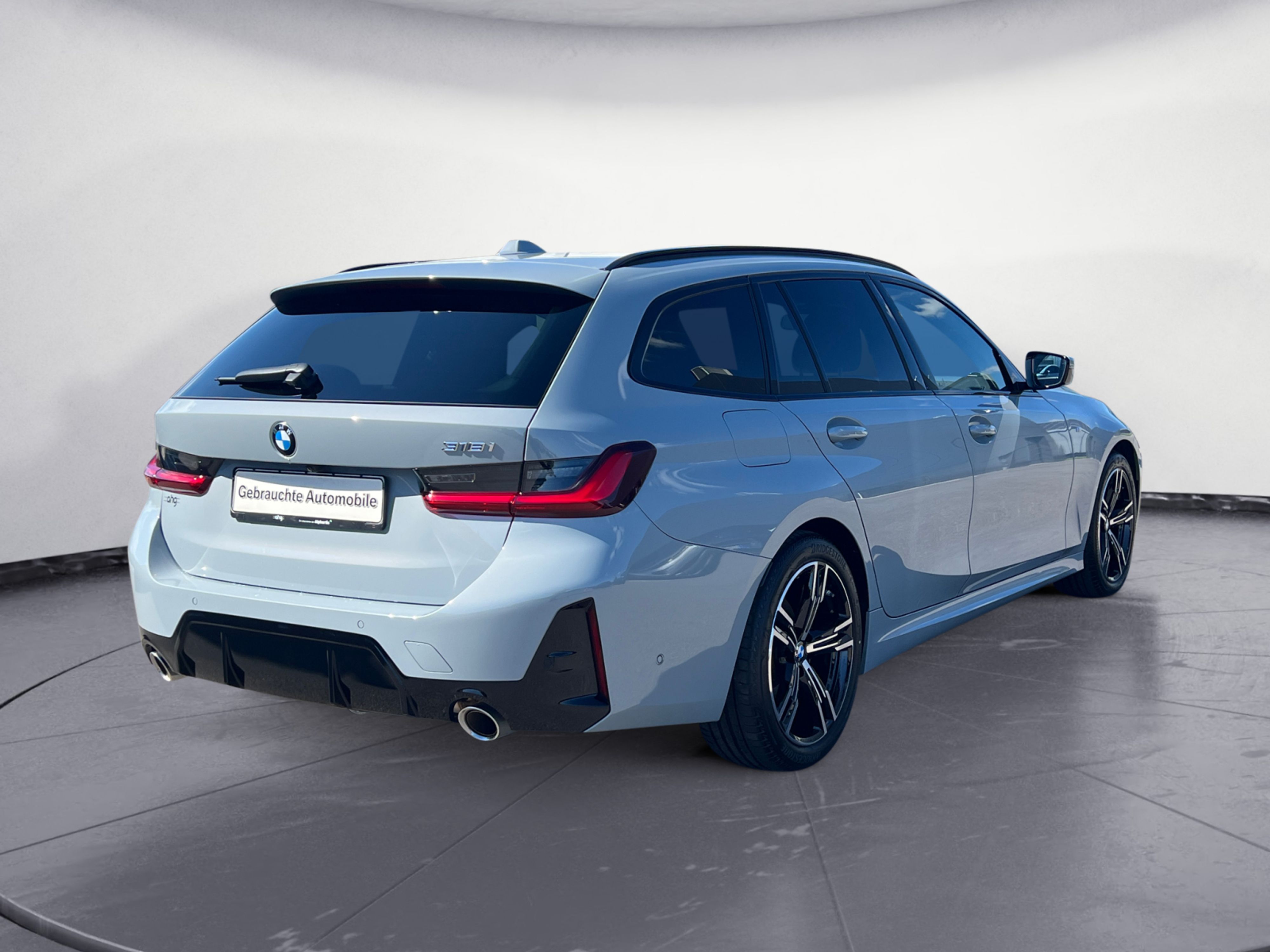 BMW - 318i Touring Auto