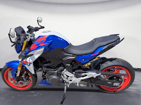 BMW Motorrad - F 900 R sofort verfügbar mit Vollausstattung