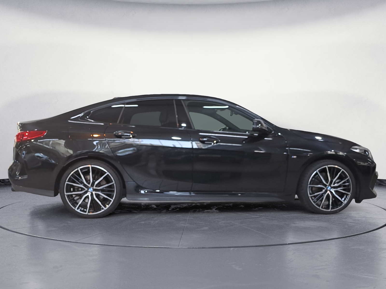 BMW - 220i Gran Coupe M Sport