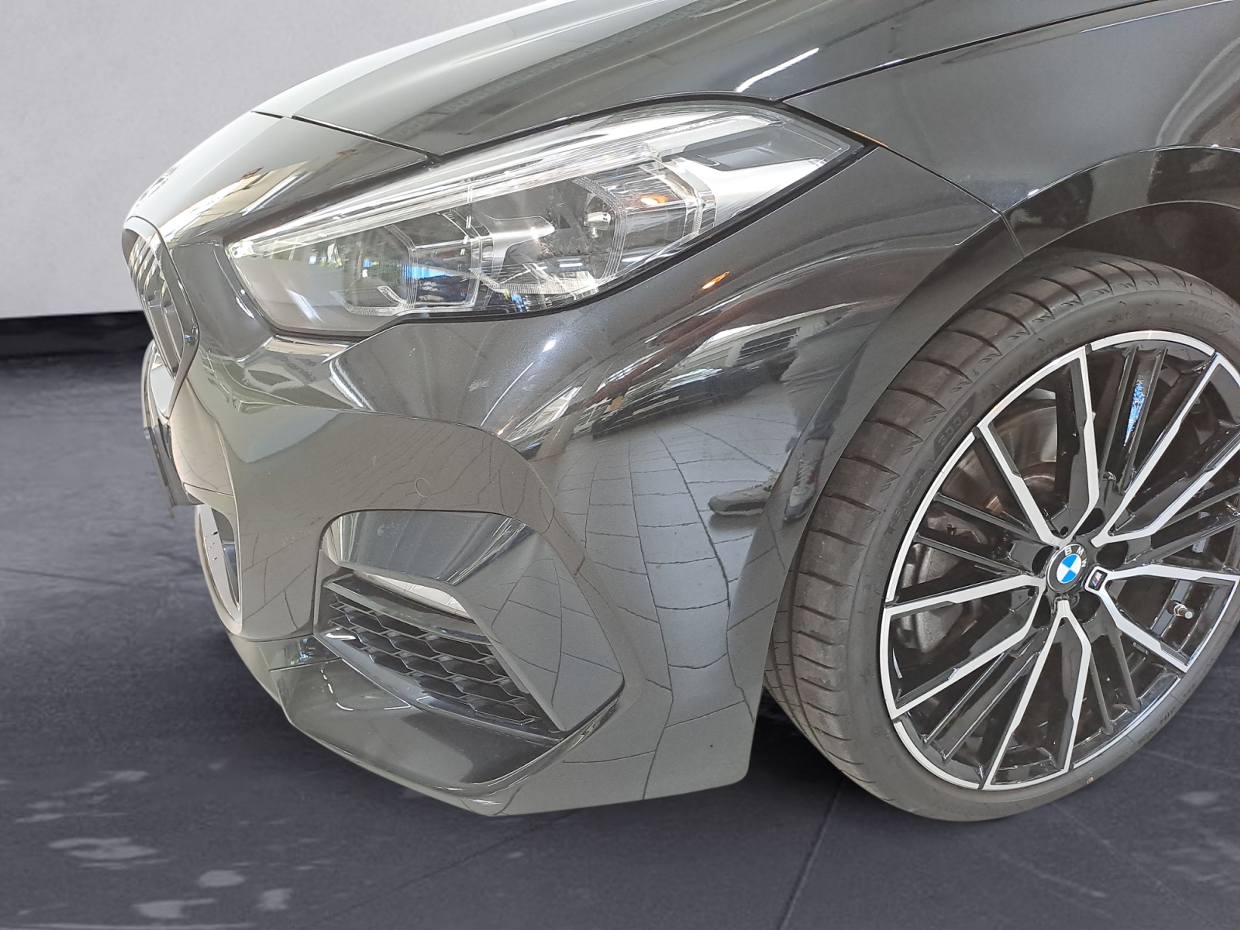 BMW - 220i Gran Coupe M Sport