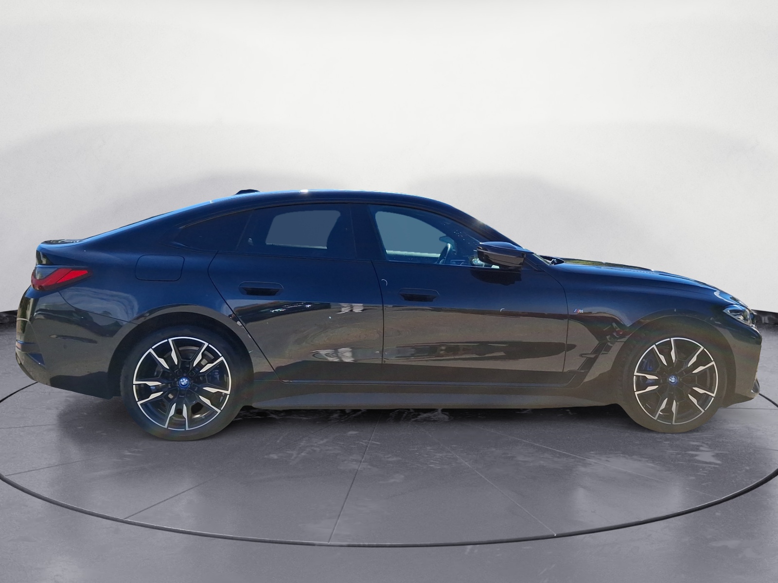 BMW - i4 M50