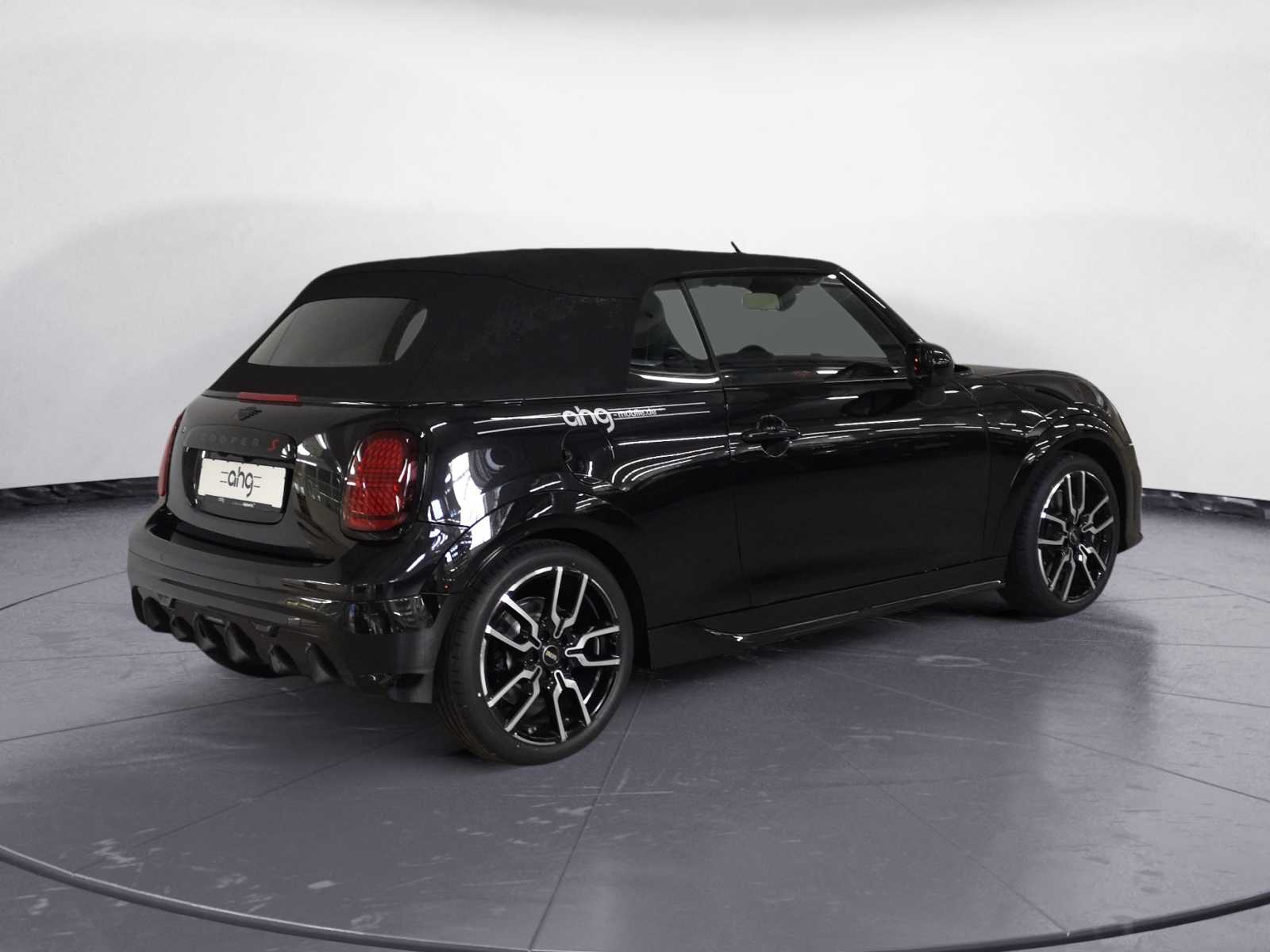 MINI - COOPER S Cabrio JCW Trim Steptronic