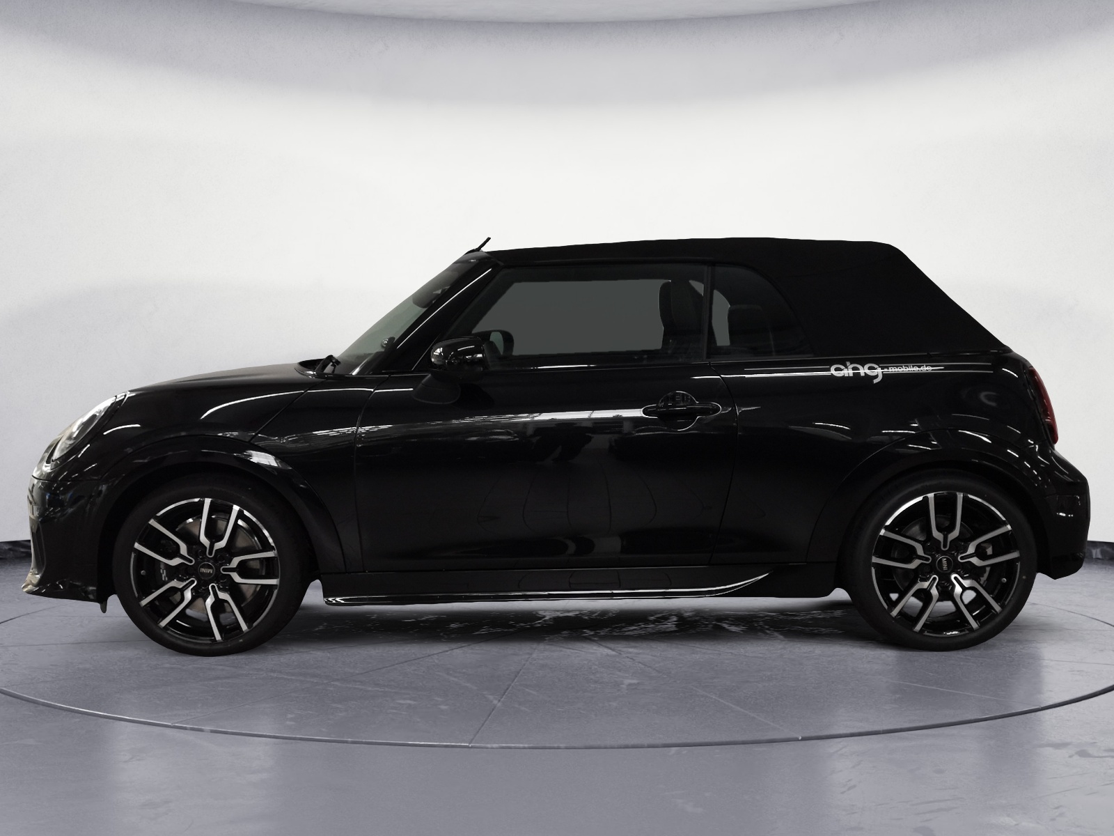 MINI - COOPER S Cabrio JCW Trim Steptronic