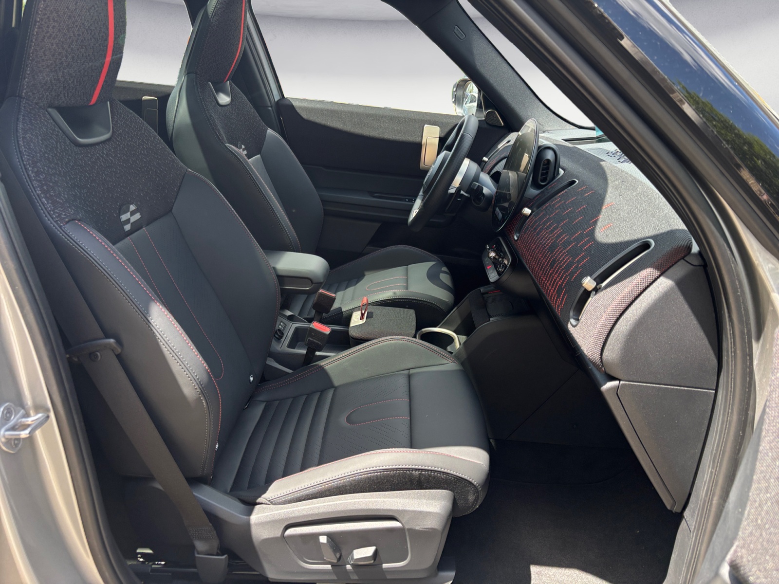 MINI - Countryman C John Cooper Works Trim