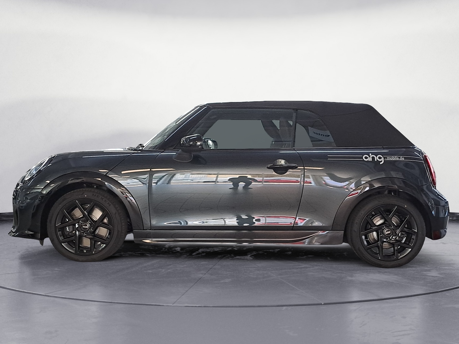 MINI - COOPER S Cabrio JCW Trim Steptronic