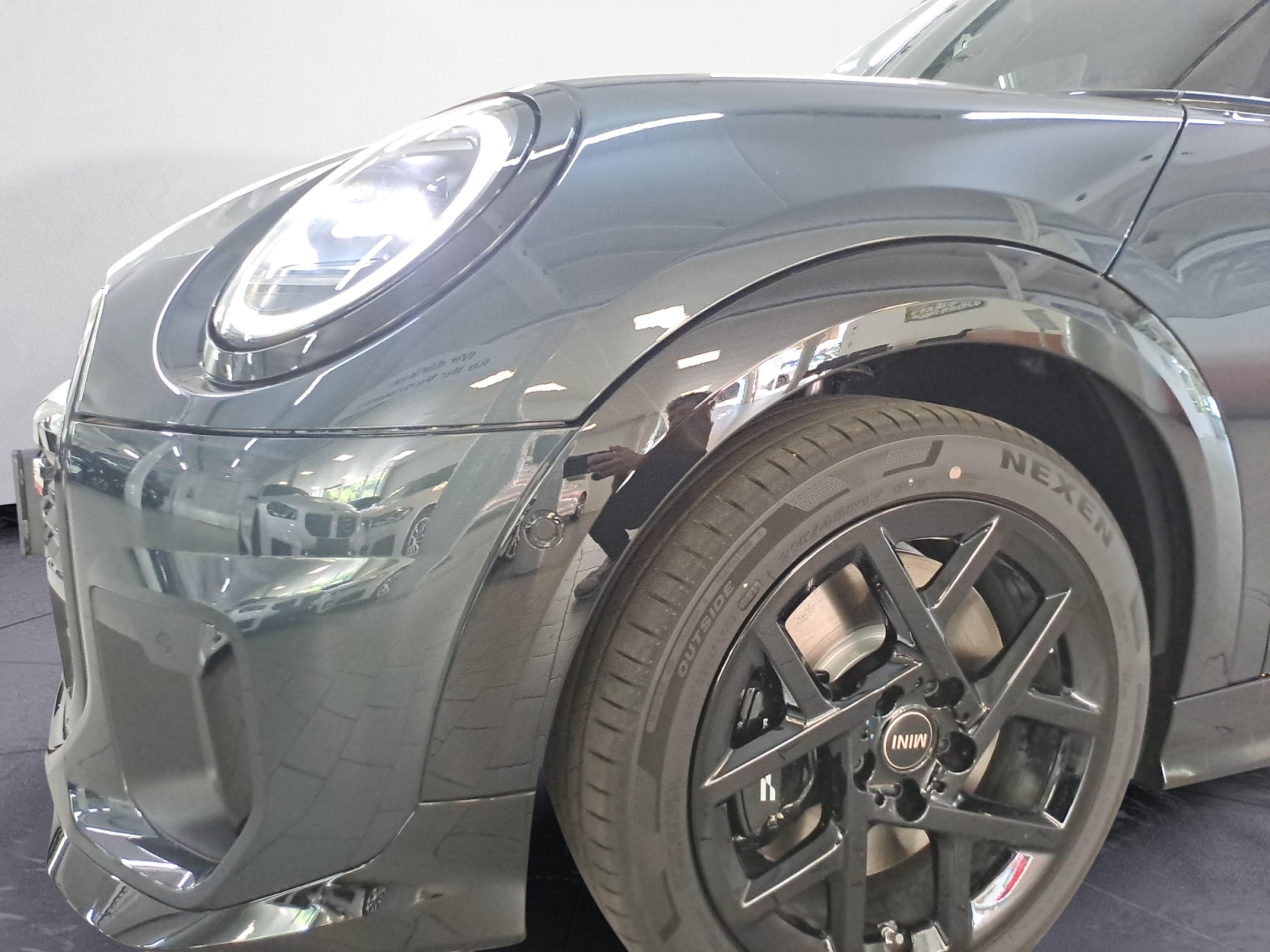 MINI - COOPER S Cabrio JCW Trim Steptronic