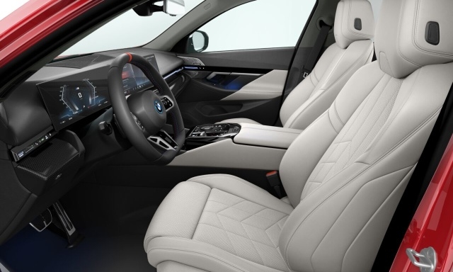 BMW - i5 M60 xDrive Touring