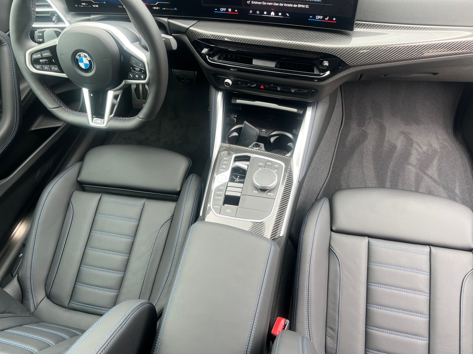 BMW - M240i xDrive Coupé