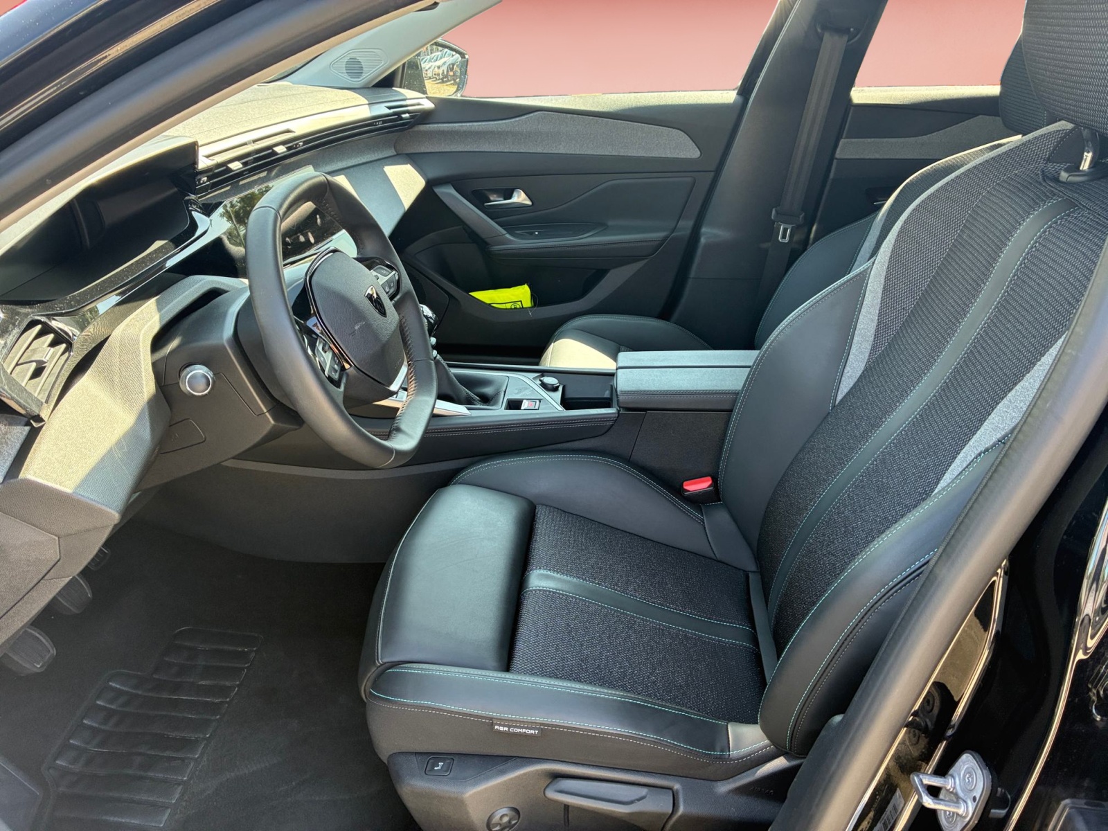 Peugeot - 308 SW Allure Puretech