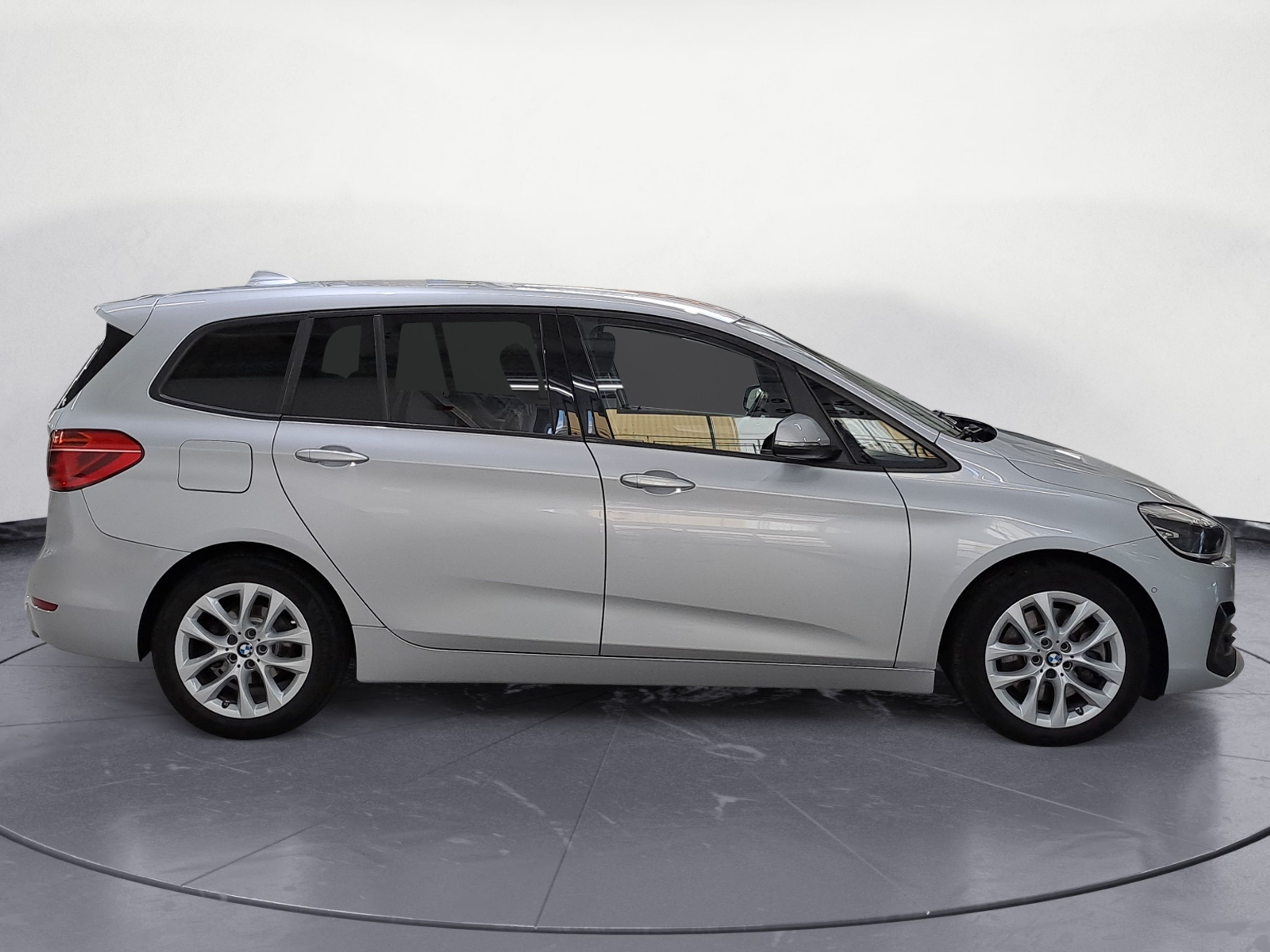 BMW - 218d Gran Tourer Advantage