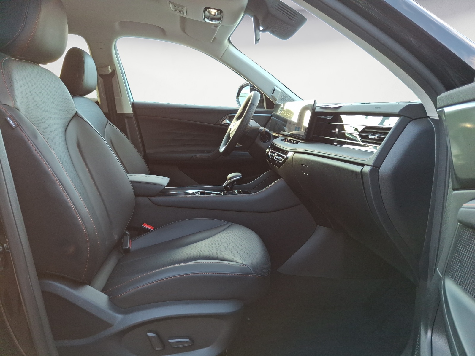 MG - HS PHEV Luxury Plugin Hybrid