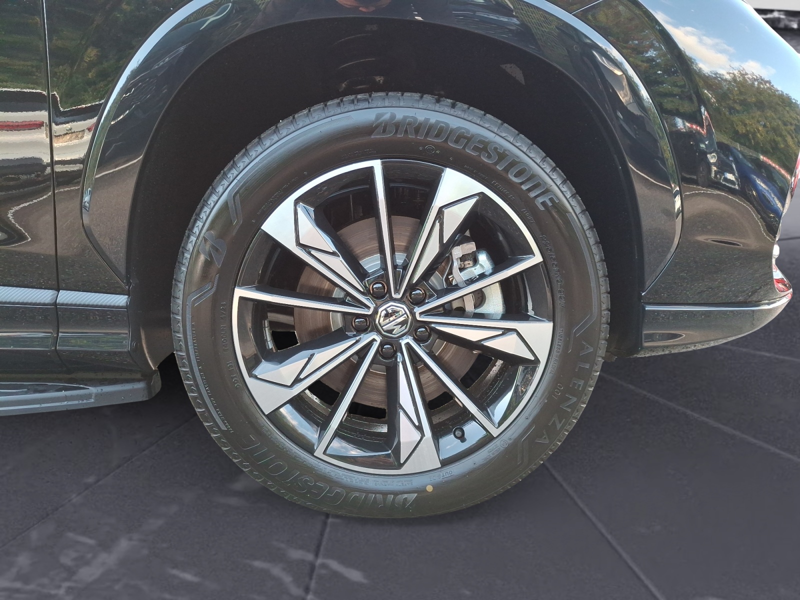 MG - HS PHEV Luxury Plugin Hybrid