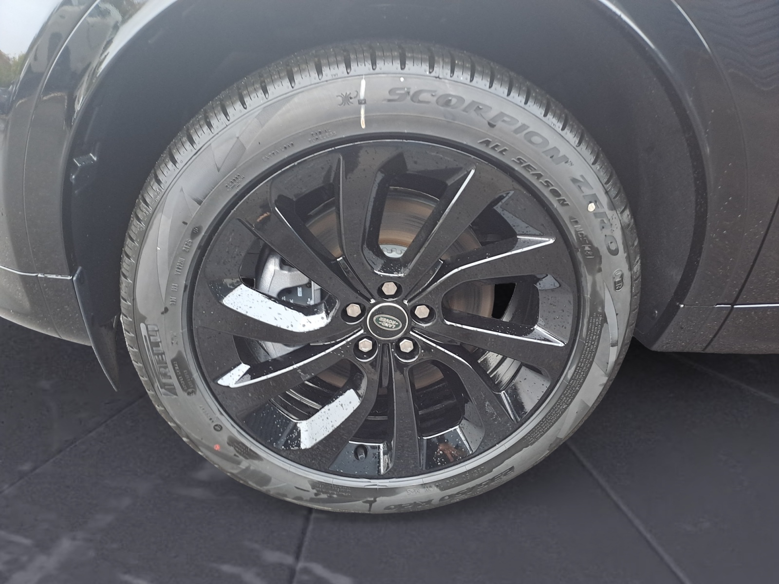 Land Rover - Discovery Sport P270e Dy SE