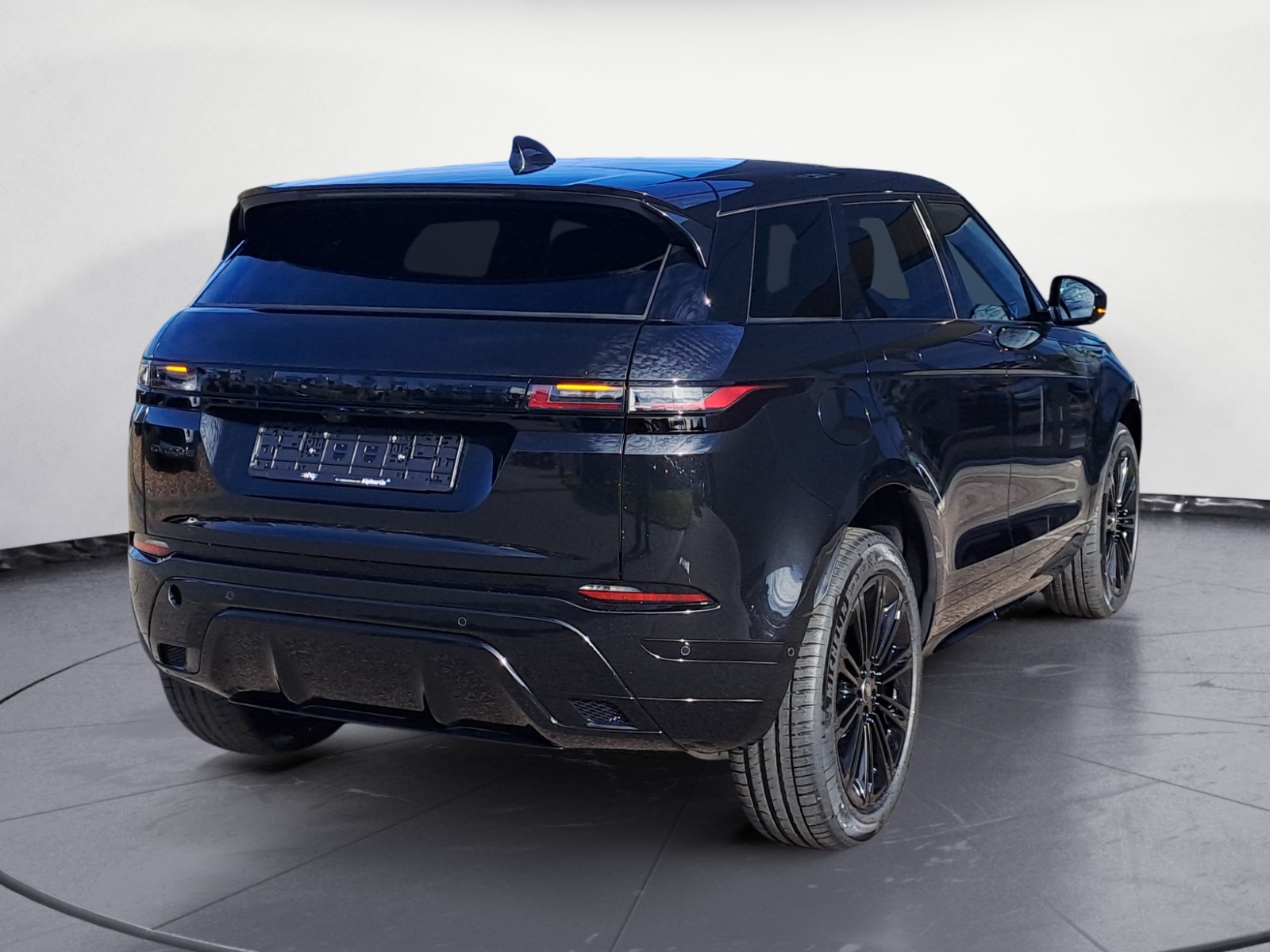 Land Rover - Range Rover Evoque P270e Dy SE