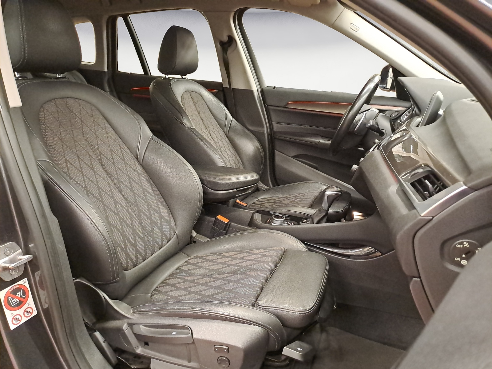 BMW - X1 xDrive20i Steptronic