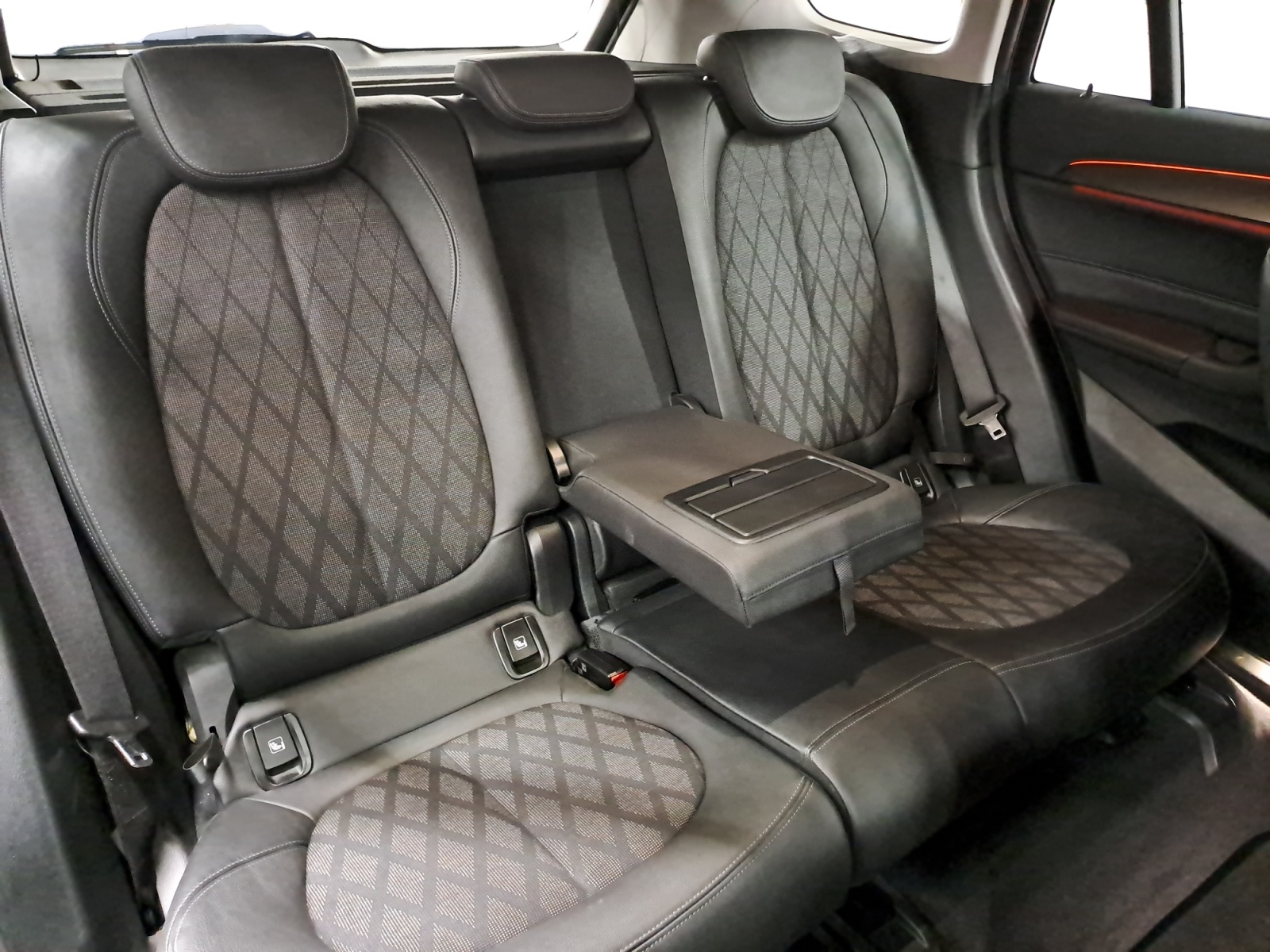 BMW - X1 xDrive20i Steptronic