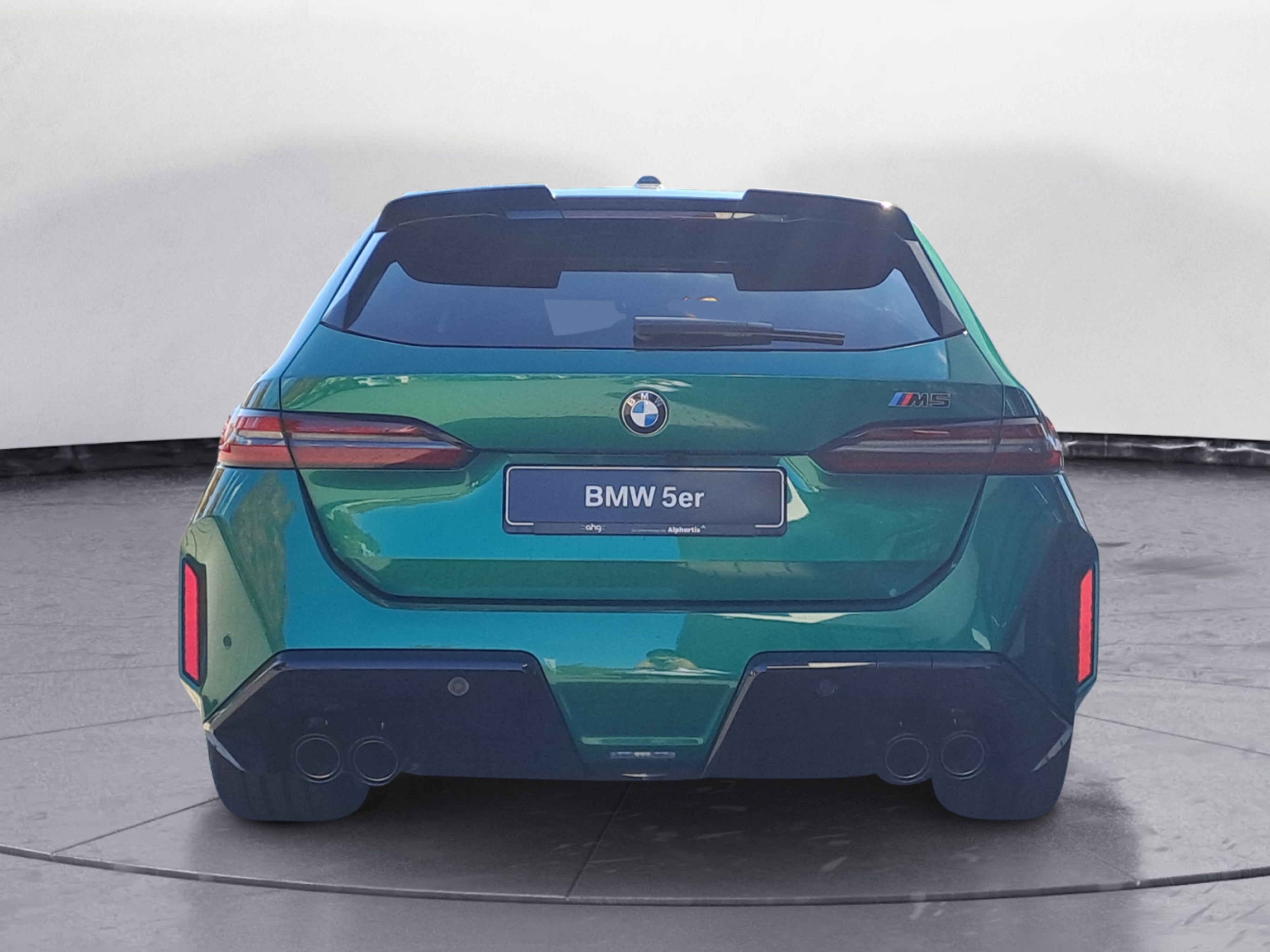 BMW - M5 Touring Hybrid