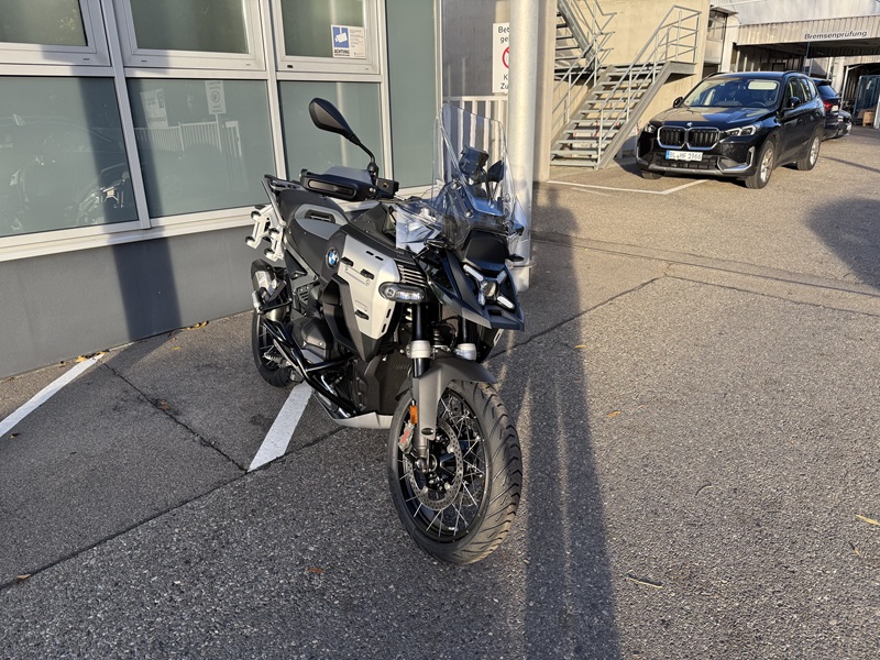 BMW Motorrad - R 1300 GS Adventure mit 4 Paketen sofort verfügb