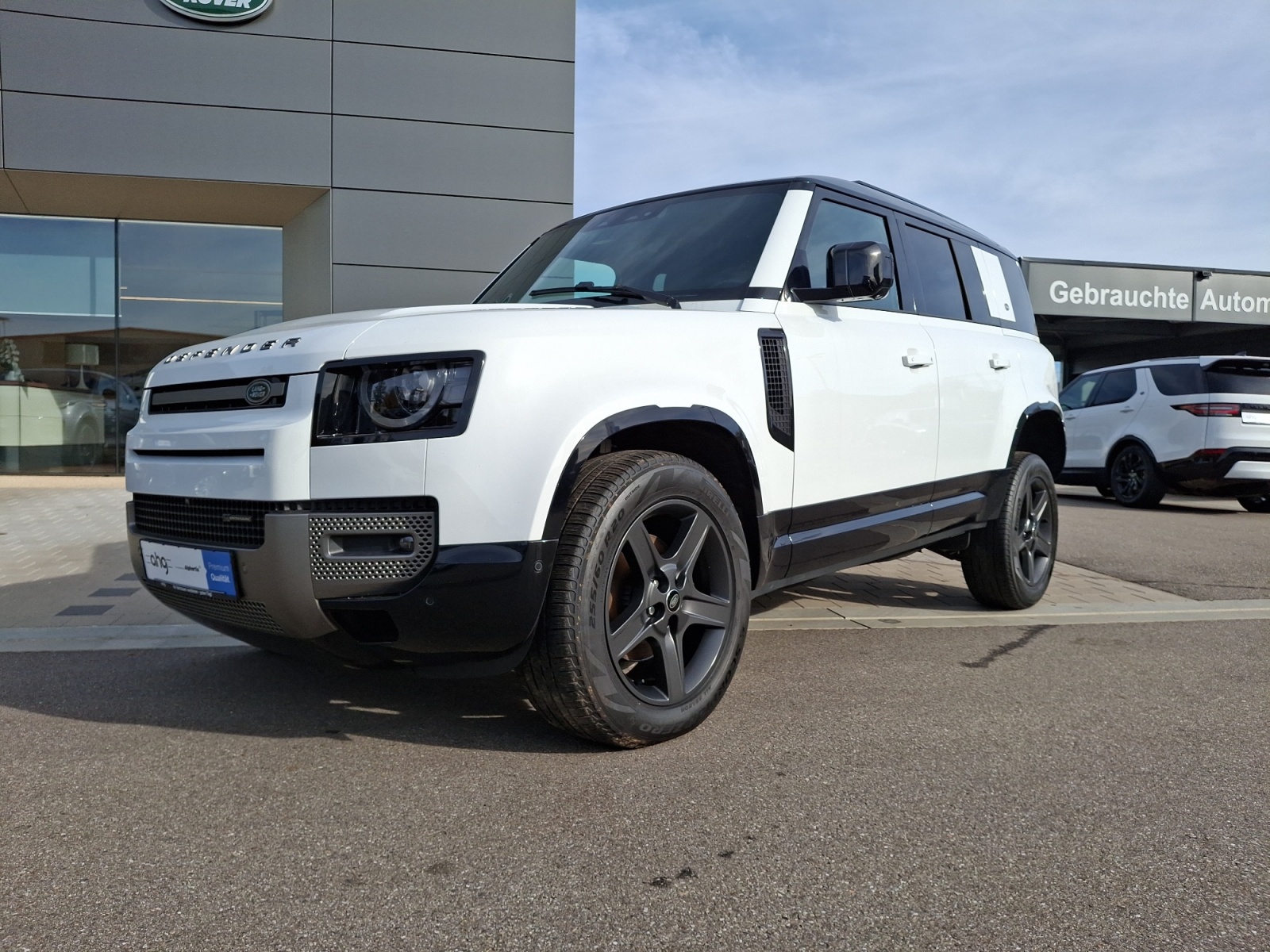 Land Rover - Defender 3.0 D200 X-Dynamic SE 110